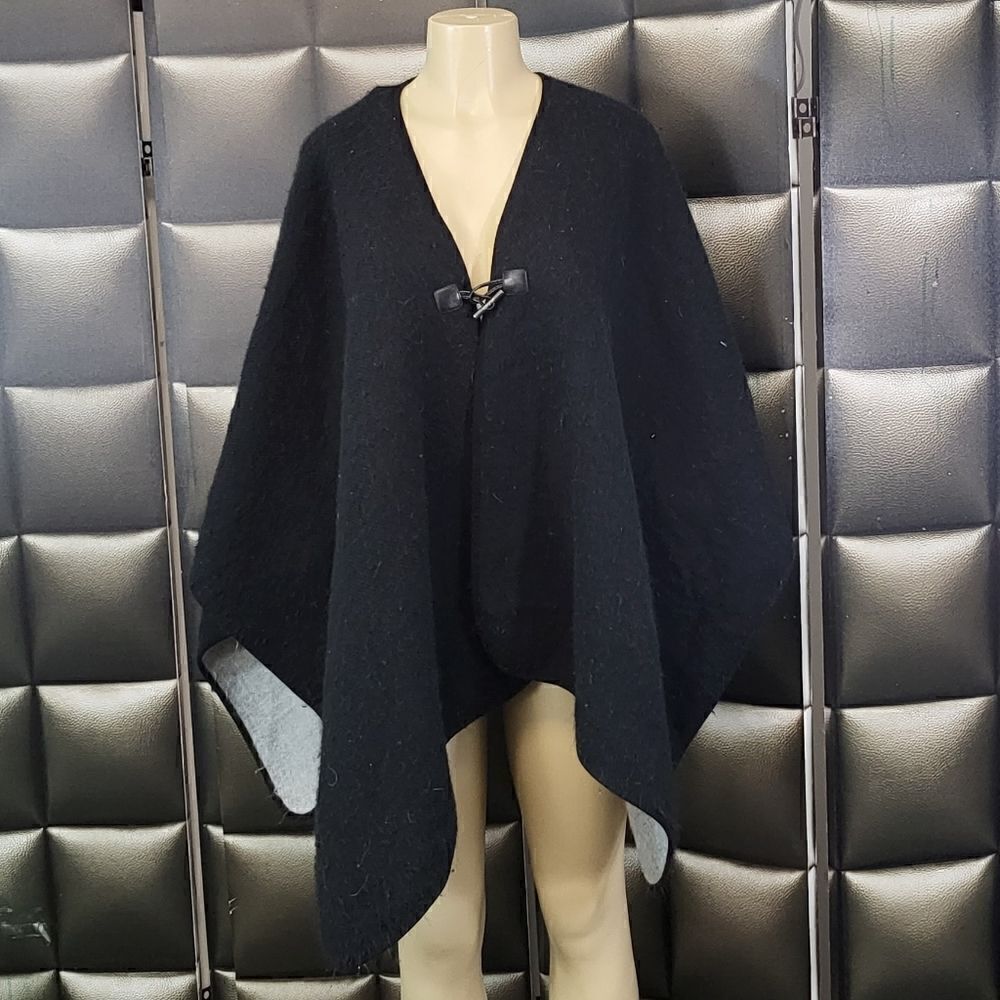 Calvin Klein poncho
